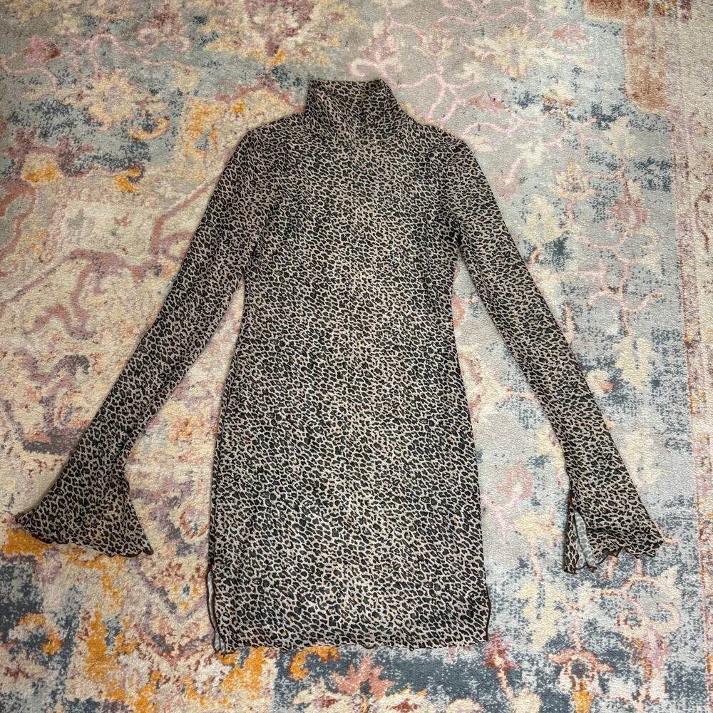 Sheer leopard print bell sleeve mesh mini dress - Picture 5 of 7